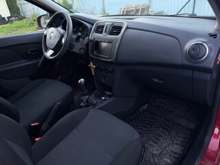 2014 Renault Sandero II, красный, 650000 рублей, вид 5