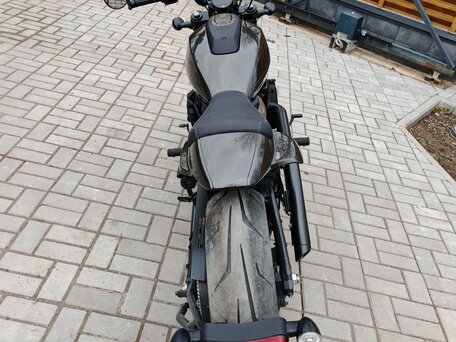 2023 Harley-Davidson Sportster S, серебристый, 1120000 рублей, вид 4