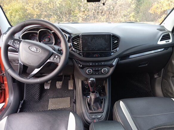 2019 Lada (ВАЗ) Vesta SW Cross I, оранжевый, 980000 рублей - вид 6