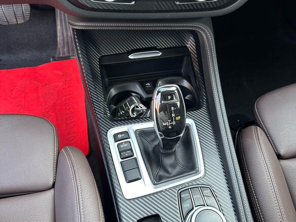 2022 BMW 1 серии 120i III (F52) Рестайлинг, красный, 1470000 рублей - вид 15