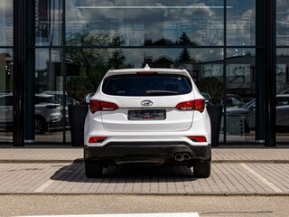 2017 Hyundai Santa Fe III Рестайлинг, белый, 1755000 рублей, вид 5