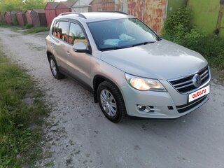 2010 Volkswagen Tiguan I, серебристый, 600000 рублей, вид 4