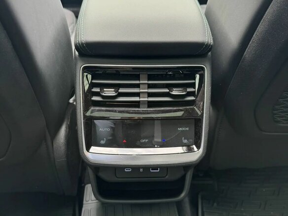 2025 Geely Monjaro, серый - вид 6