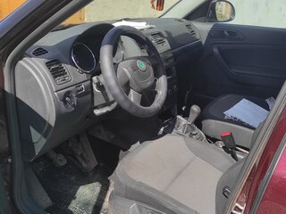 2011 Skoda Yeti I, пурпурный, 690000 рублей, вид 5
