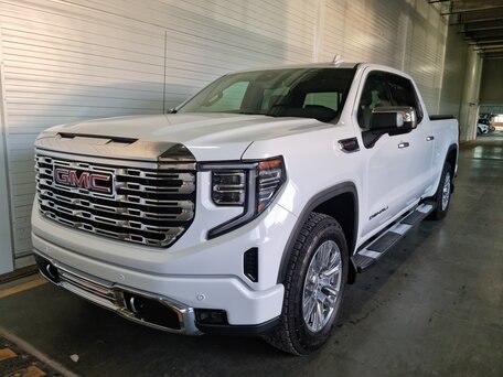2023 GMC Sierra Crew Cab IV Рестайлинг, белый, 8000000 рублей, вид 1