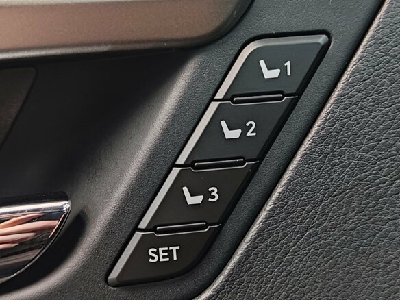 2022 Lexus RX 300 IV Рестайлинг, белый, 5600000 рублей - вид 30
