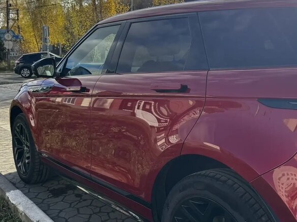 2019 Land Rover Range Rover Evoque II, красный - вид 2