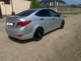 2012 Hyundai Solaris I, серебристый, 620000 рублей, вид 4