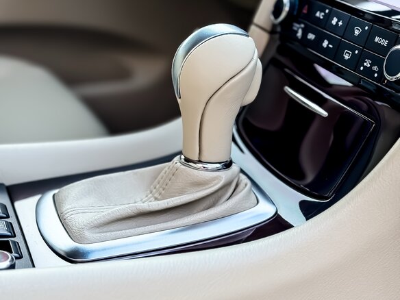 2011 Infiniti EX25 I (J50), белый, 1800000 рублей - вид 26