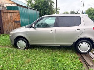 2010 Skoda Fabia II, серый, 400000 рублей, вид 4