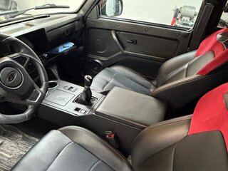 2018 Lada (ВАЗ) 2121 (4x4) Urban I Рестайлинг, чёрный, 625000 рублей, вид 2