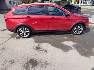 2018 Lada (ВАЗ) Vesta SW Cross I, красный, 1125000 рублей, вид 4