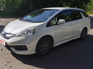 2013 Honda Fit Shuttle I Рестайлинг, белый, 1020000 рублей, вид 1