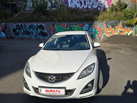 2010 Mazda 6 II (GH) Рестайлинг, белый, 850000 рублей - вид 2