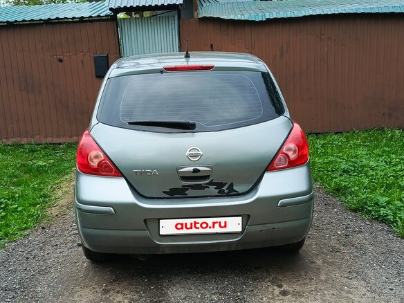 2011 Nissan Tiida I Рестайлинг, серый, 450000 рублей - вид 2