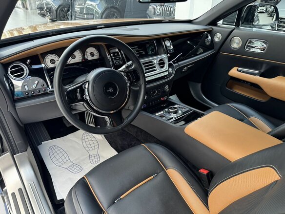2017 Rolls-Royce Wraith, чёрный, 25790000 рублей - вид 20