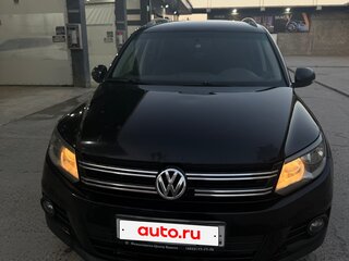 2012 Volkswagen Tiguan I Рестайлинг, чёрный, 800000 рублей, вид 1