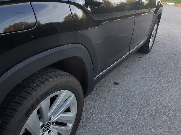 2020 Volkswagen Atlas Cross Sport I, чёрный, 2250000 рублей - вид 9