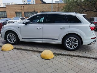 2022 Audi Q7 55 TFSI II (4M) Рестайлинг, белый, 7250000 рублей, вид 2