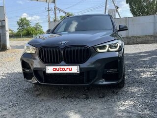2021 BMW X1 20i xDrive II (F48) Рестайлинг, серый, 3800000 рублей, вид 4
