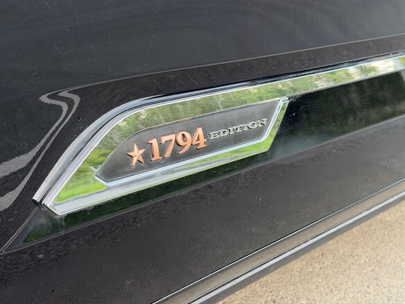 2024 Toyota Tundra CrewMax III, чёрный, 8250000 рублей - вид 18