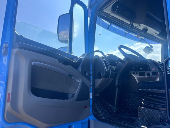 2012 DAF XF 105, синий, 6500000 рублей - вид 23