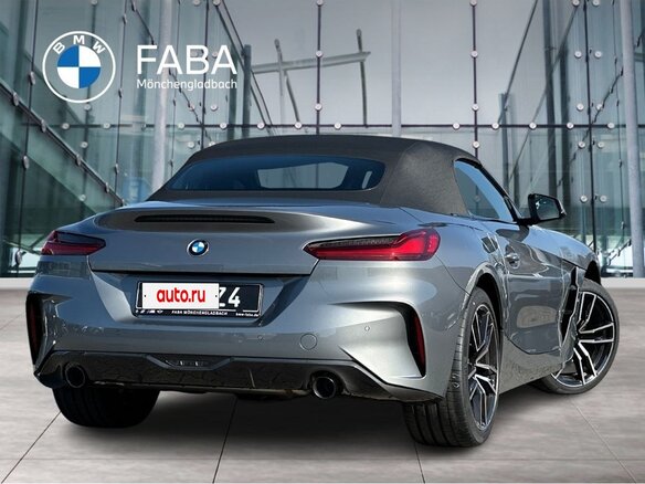 2026 BMW Z4 20i III (G29) Рестайлинг, серебристый, 7880000 рублей - вид 4