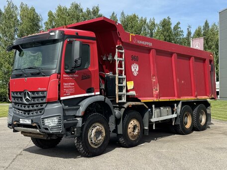 2021 Mercedes-Benz Arocs, красный, 8800000 рублей, вид 3