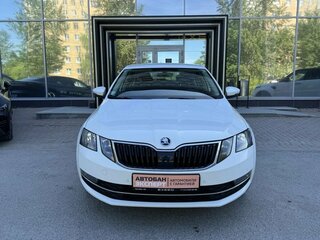 2019 Skoda Octavia III (A7) Рестайлинг, белый, 1739000 рублей, вид 2