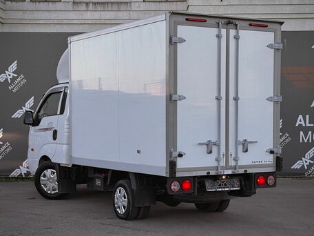 2023 Kia Bongo, белый, 4080000 рублей, вид 5