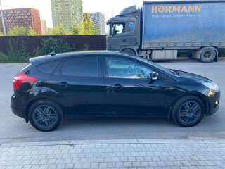 2013 Ford Focus III, чёрный, 655000 рублей, вид 3