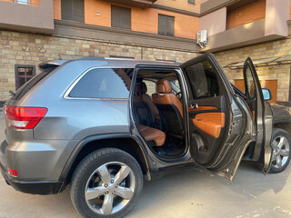 2012 Jeep Grand Cherokee IV (WK2), серый, 1900000 рублей, вид 4