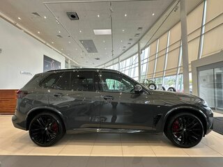 2026 BMW X5 30d IV (G05/G18) Рестайлинг, серый, 16200000 рублей, вид 4