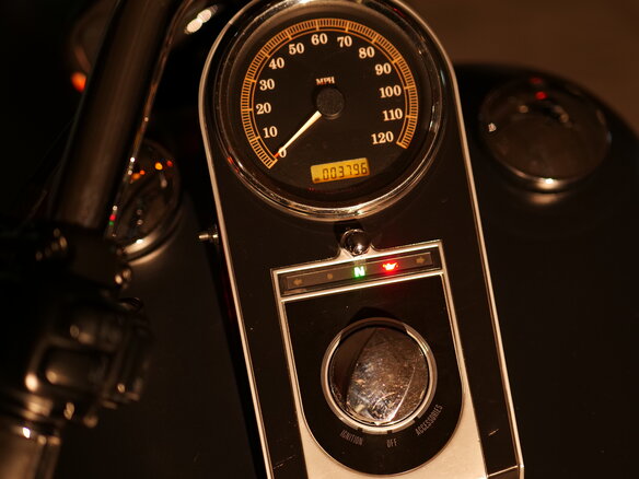 2010 Harley-Davidson Fat Boy, чёрный, 1640000 рублей - вид 8