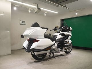 2019 Honda GL 1800 Gold Wing, белый, 1693000 рублей, вид 4