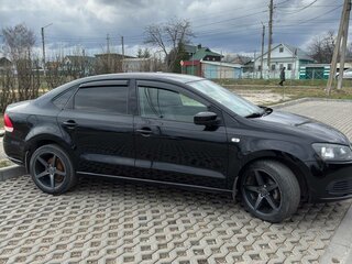 2014 Volkswagen Polo V, чёрный, 650000 рублей, вид 4