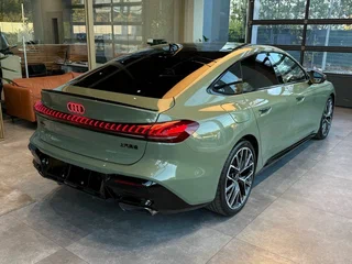 2026 Audi A5 L Sportback III (B10), зелёный, 6400000 рублей, вид 3