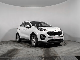 2017 Kia Sportage IV, белый, 2123500 рублей, вид 3