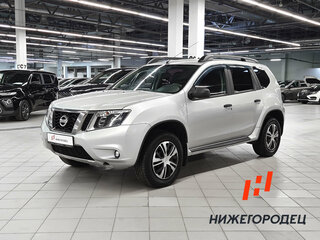 2017 Nissan Terrano III (D10), серебристый, 999000 рублей, вид 1