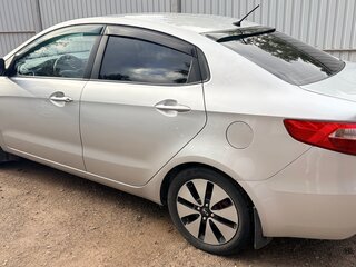 2011 Kia Rio III, серебристый, 630000 рублей, вид 2