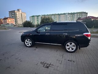 2013 Toyota Highlander II (XU40) Рестайлинг, чёрный, 2200000 рублей, вид 4