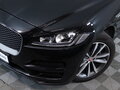 2016 Jaguar F-Pace I, чёрный, 2360000 рублей - вид 9