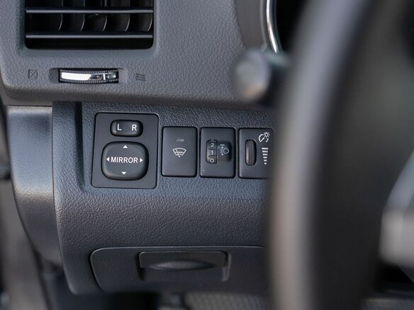 2011 Toyota Highlander II (XU40) Рестайлинг, серый - вид 16