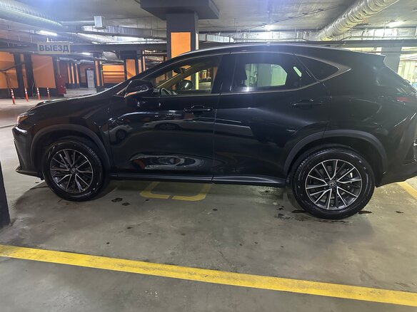 2021 Lexus NX 260 II, чёрный, 4300000 рублей - вид 7