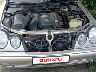 1998 Mercedes-Benz E-Класс 240 II (W210, S210), золотистый, 650000 рублей, вид 2