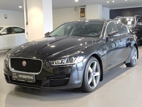 Jaguar XE I