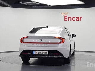 2023 Hyundai Sonata VIII (DN8), белый, 1970000 рублей, вид 3