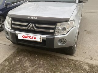 2010 Mitsubishi Pajero IV, серый, 2200000 рублей, вид 1