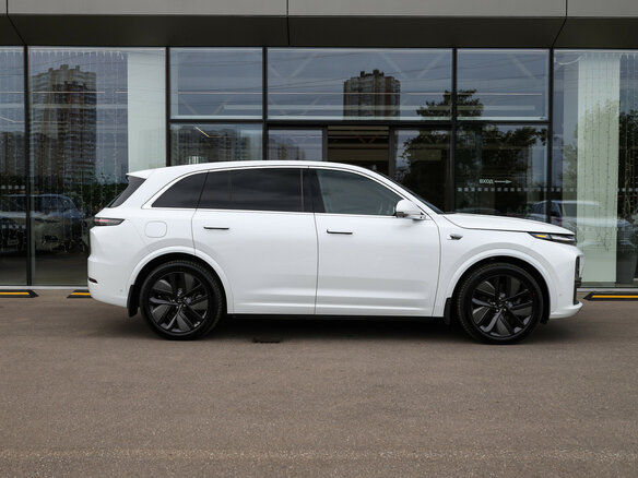 2025 Li Auto (Lixiang) L7 52.3 kWh I Рестайлинг, белый - вид 3