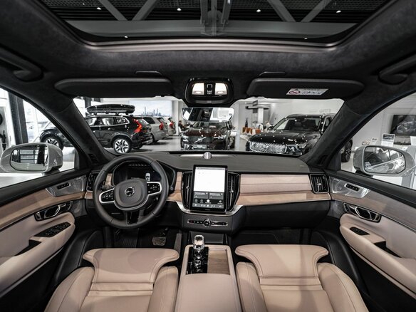 2026 Volvo XC90 B5 II Рестайлинг 2, серый, 13950000 рублей - вид 17